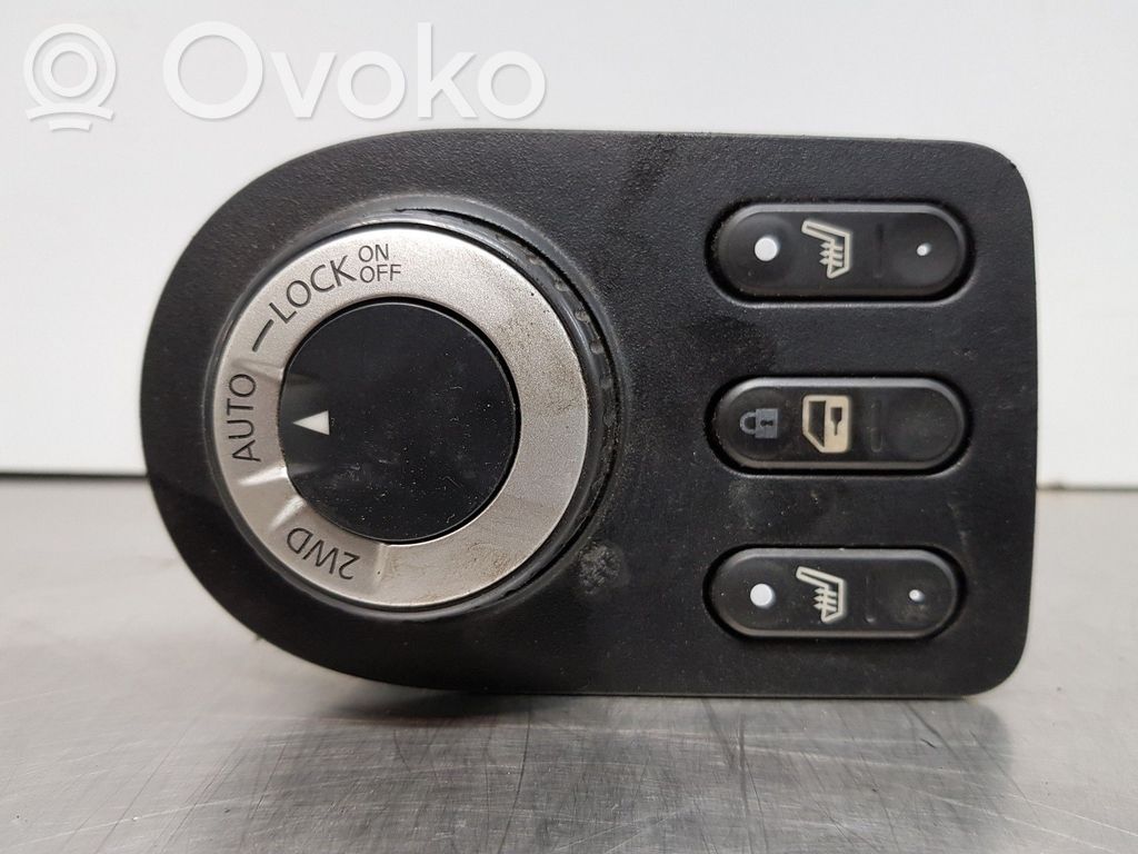 Interruptor de control multifunción   25535JG00A,P13750A77400