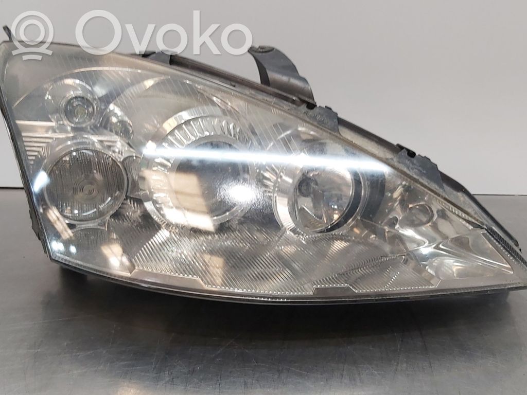 Ford Focus Headlight/headlamp 