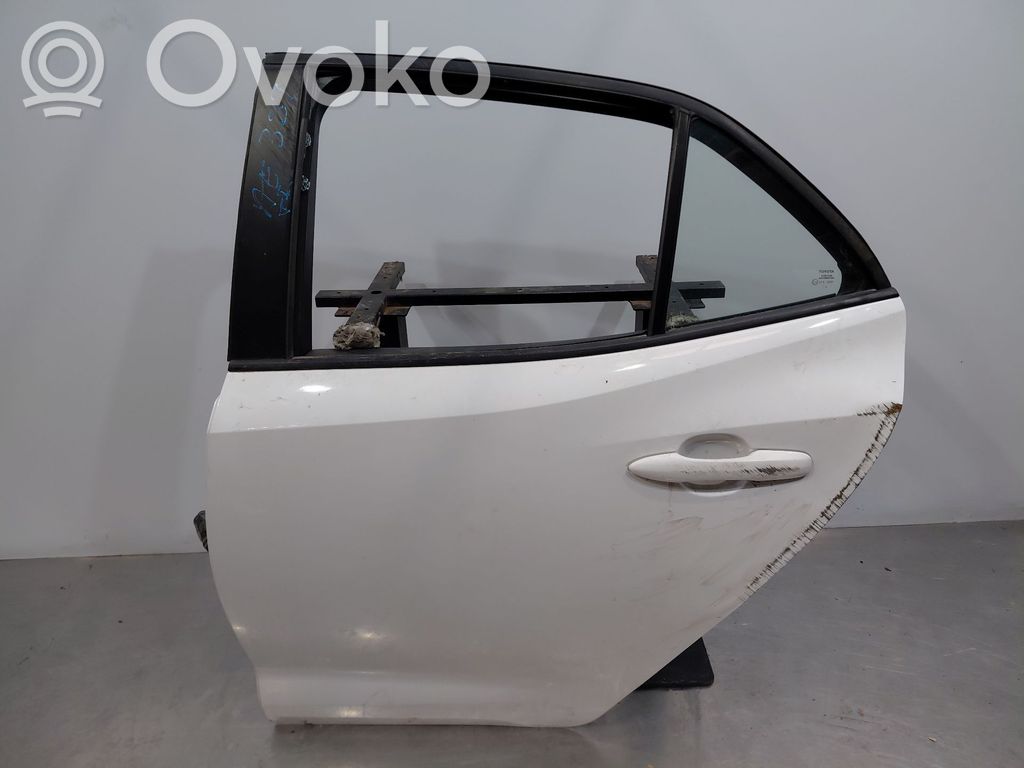 Toyota Corolla E160 E170 Galinės durys 