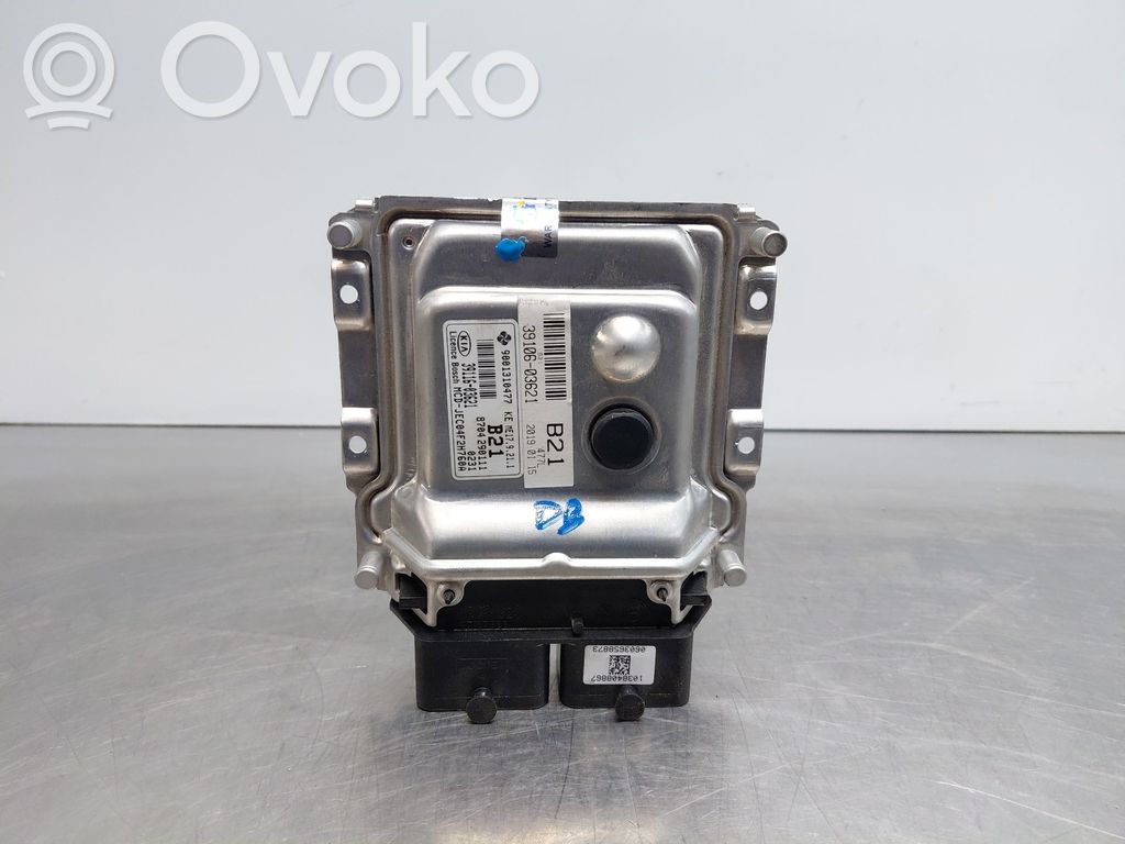 KIA Ceed Engine control unit/module 