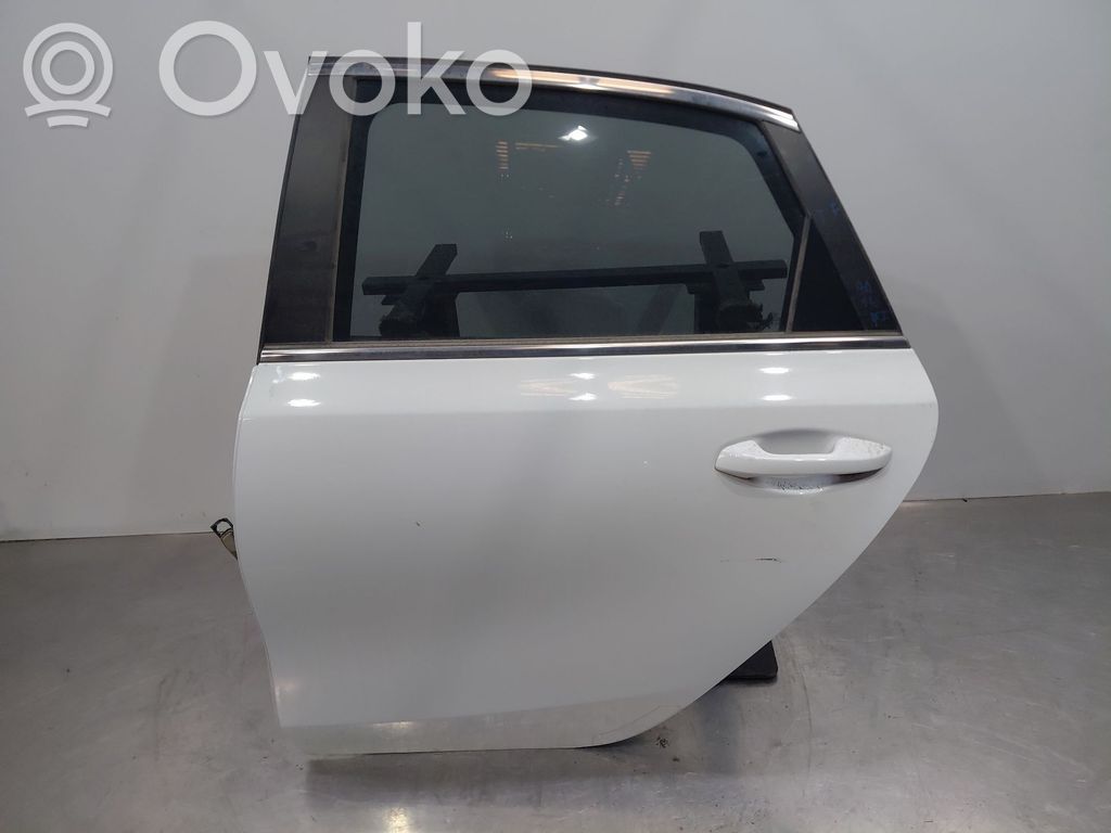 KIA Ceed Galinės durys 