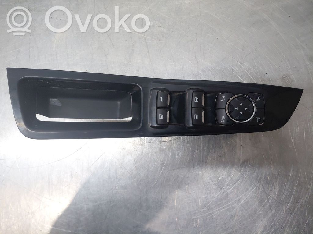 Electric window control switch   1946785