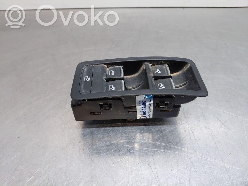Seat Ateca Electric window control switch 