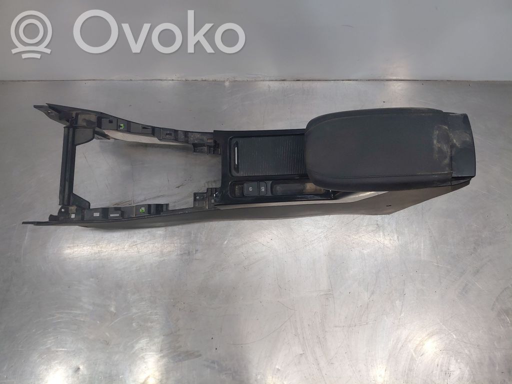 KIA Xceed Elkoņa balsts 