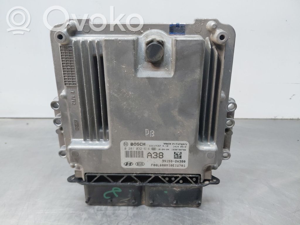 KIA Sportage Engine control unit/module 