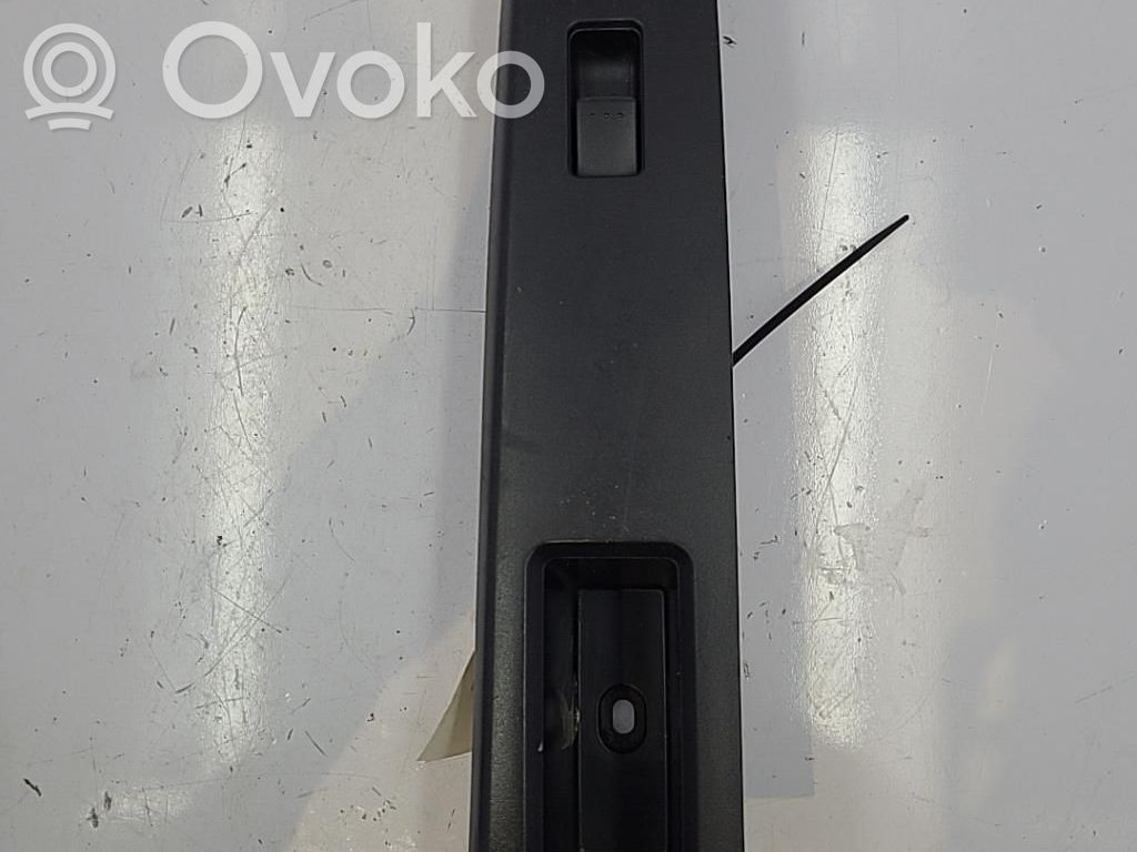 Electric window control switch   CC3366370A