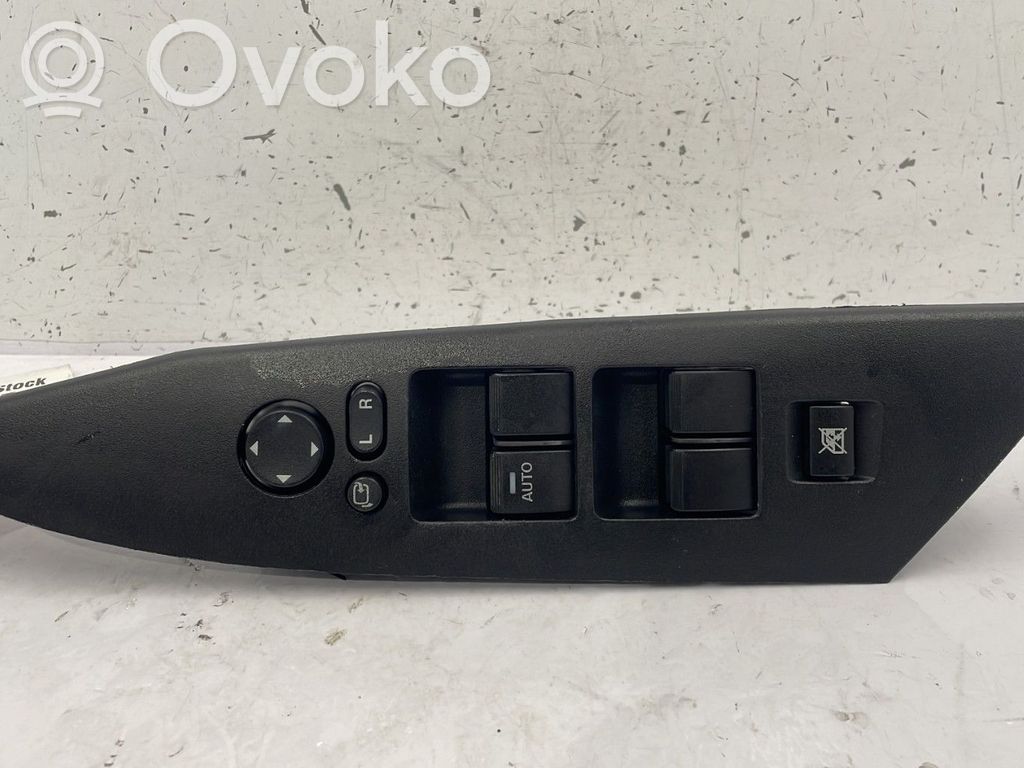 Mazda 3 II Electric window control switch 