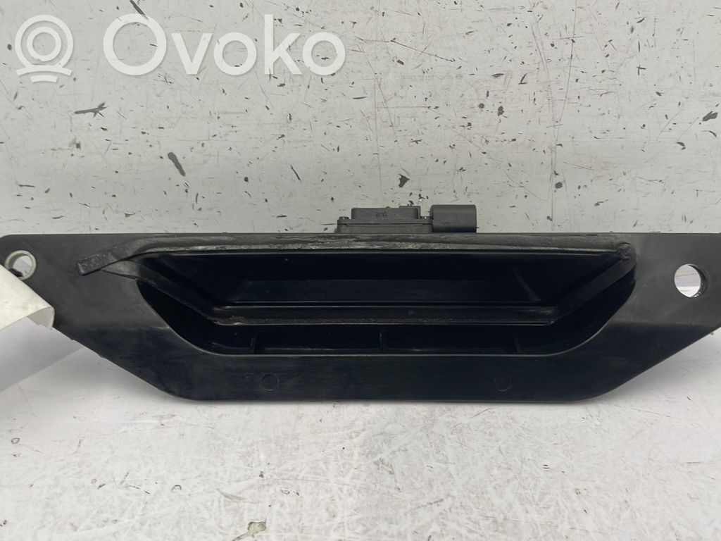 Tailgate opening switch   5160272