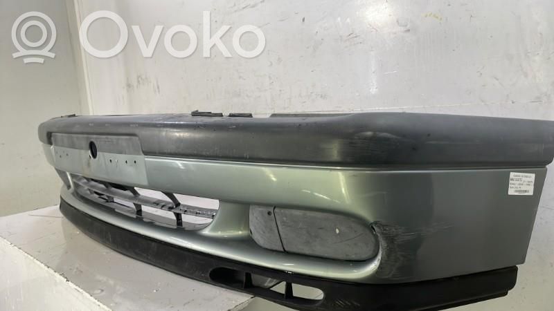 Renault Laguna I Parachoques delantero 