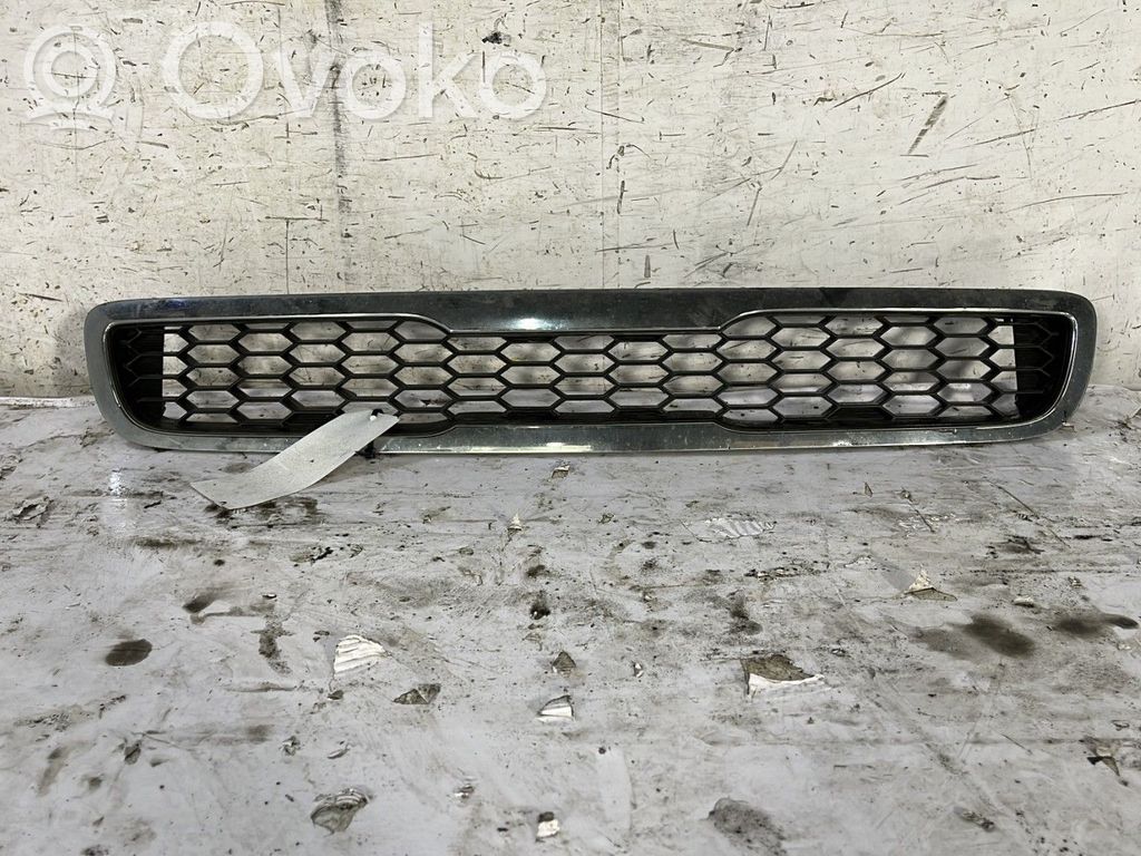 Rejilla delantera   863502K050