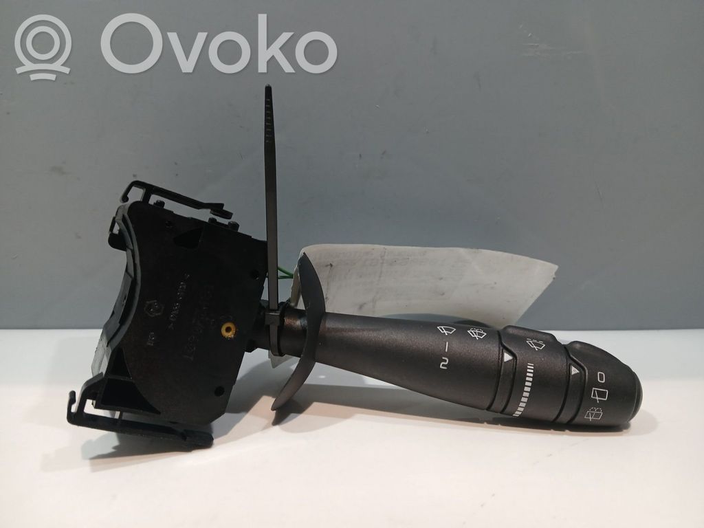 Pyyhkijän vipu   7701048915