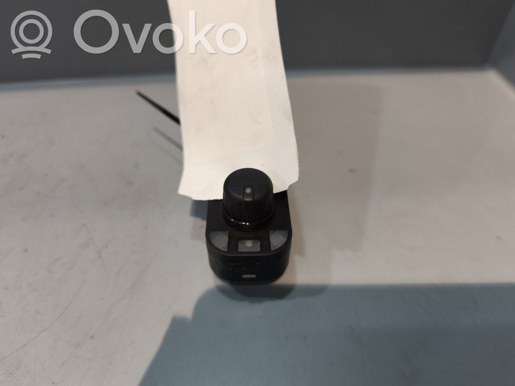 Audi A6 S6 C6 4F Wing mirror switch 