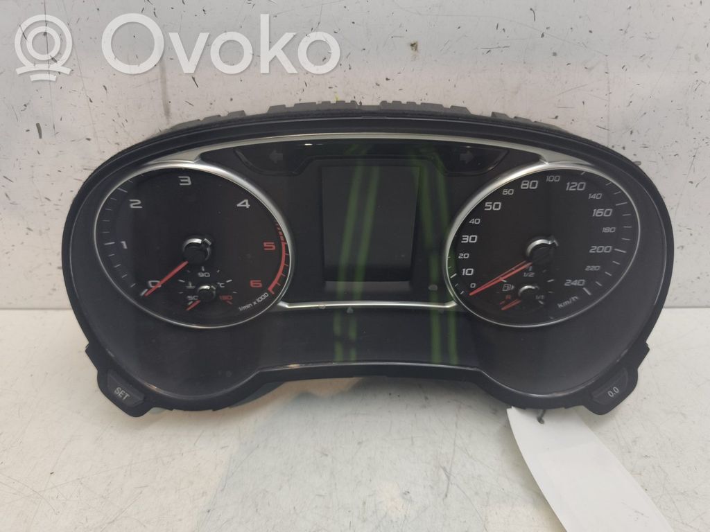 Audi A1 Geschwindigkeitsmesser Cockpit 