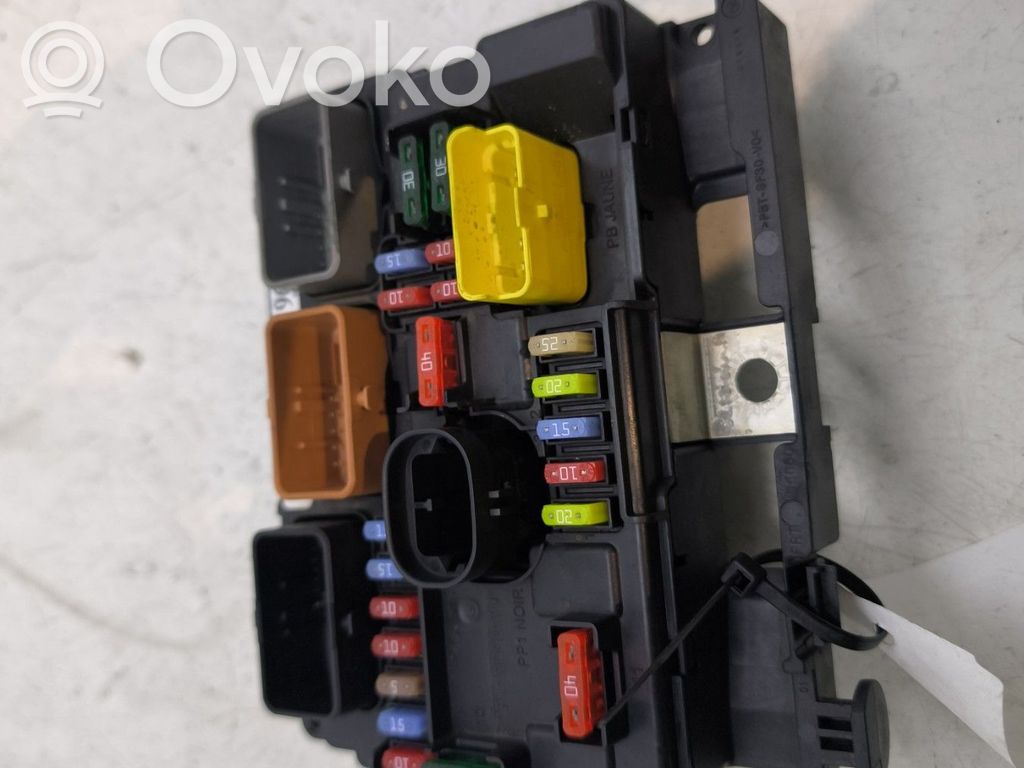 Unidad de control del BSM   00006500HV