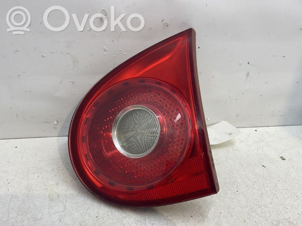 Volkswagen Golf V Lampy tylnej klapy bagażnika