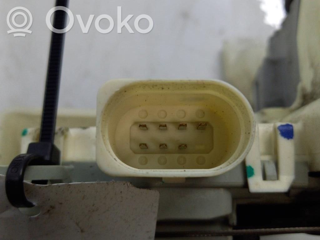 Etuoven lukko   8J1837015E