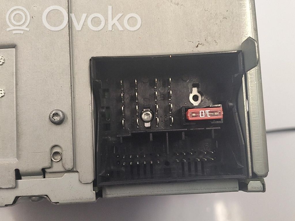 Volkswagen Touran I Radio / CD-Player / DVD-Player / Navigation