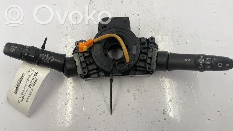 Mitsubishi ASX Pyyhkimen/suuntavilkun vipukytkin 