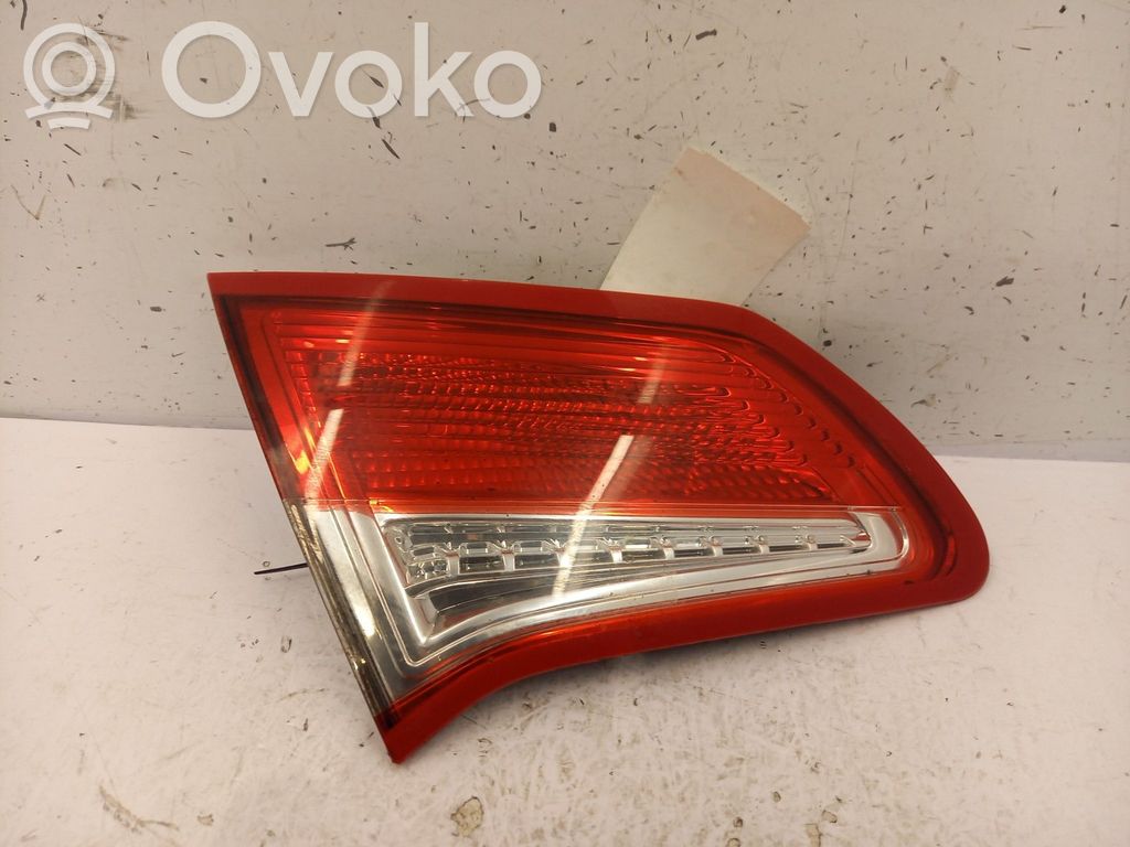 Citroen C4 II Luci posteriori del portellone del bagagliaio 
