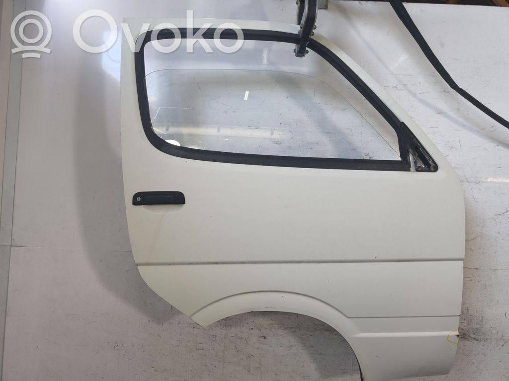 Toyota Hiace (H10) Durvis