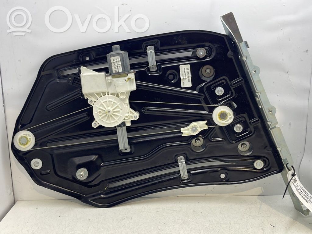 Opel Astra H Elektryczny podnośnik szyby drzwi tylnych
