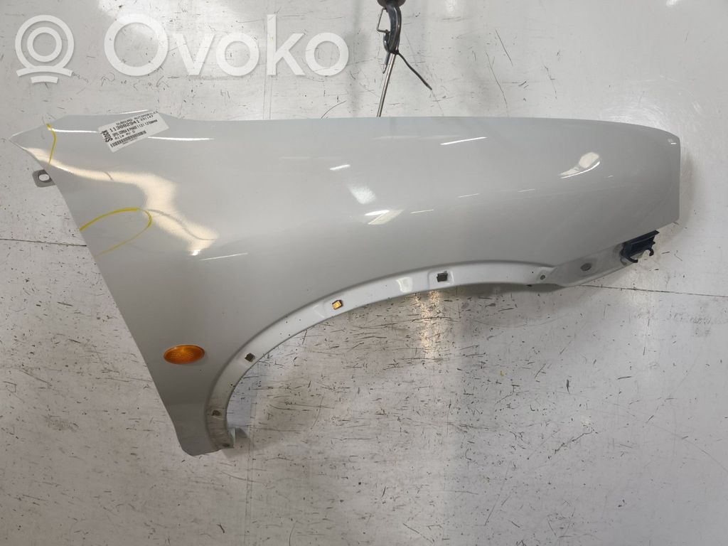 Opel Corsa B Sparnas 