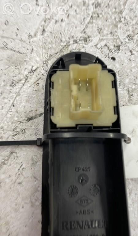 Dacia Duster Electric window control switch 