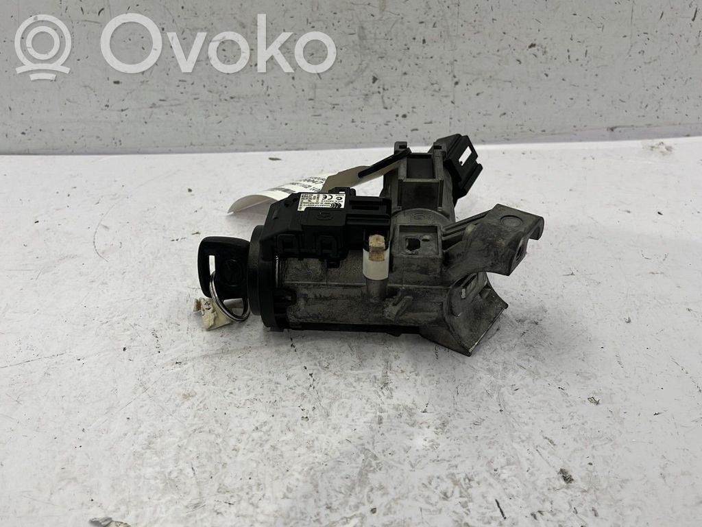 Mazda 2 Užvedimo spynelė 