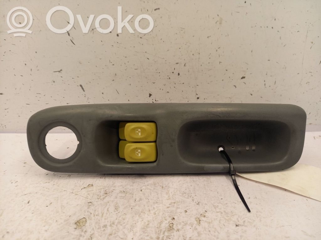 Renault Twingo I Comutator comandă geamuri electrice 