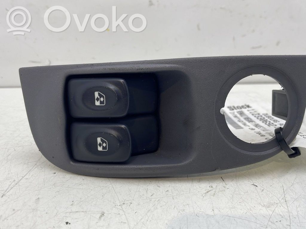 Renault Megane I Interruttore di controllo dell’alzacristalli elettrico
