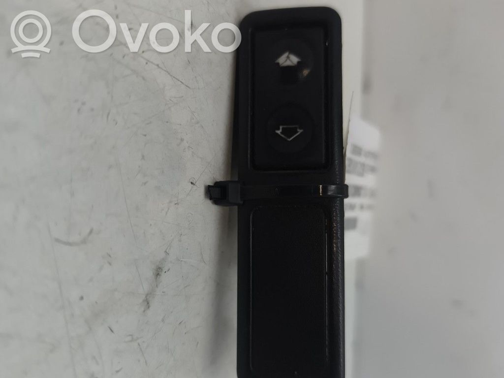 Electric window control switch   61318365300