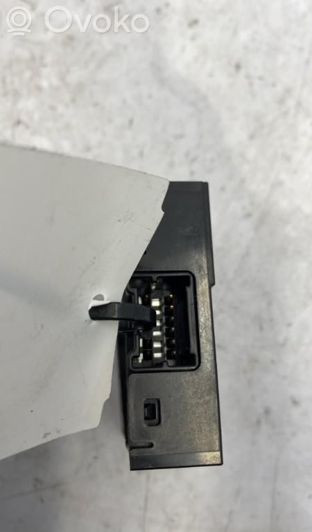 Suzuki SX4 Hazard light switch 