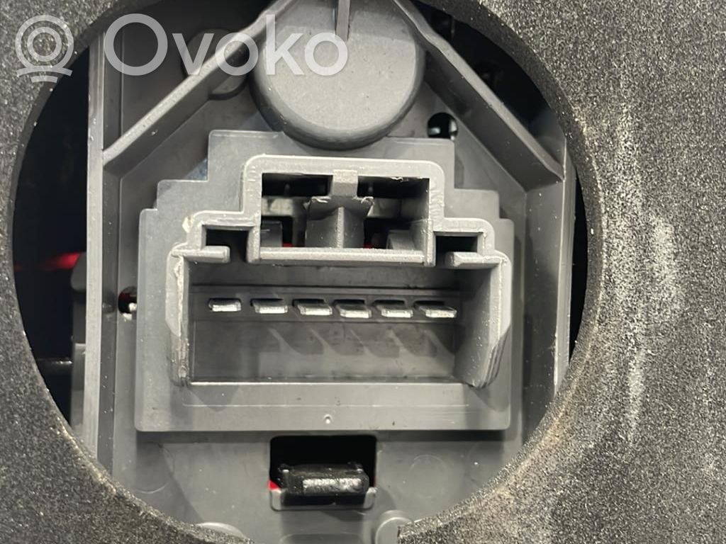 Takavalot   51780712