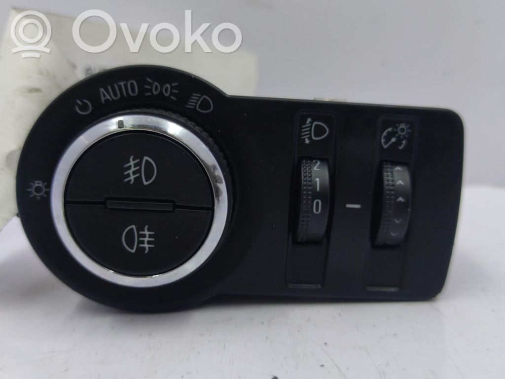 Opel Insignia A Interruptor de luz 
