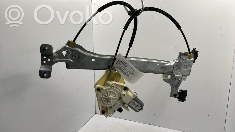 Renault Fluence Elektryczny podnośnik szyby drzwi tylnych 