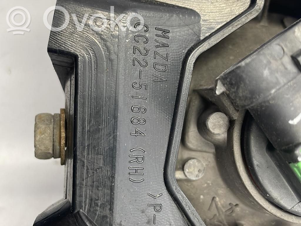 Mazda Premacy Miglas lukturis priekšā 