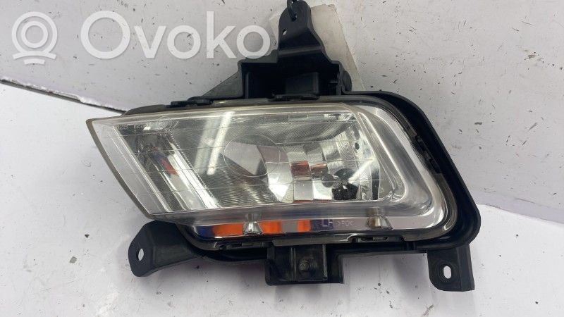 Miglas lukturis priekšā   922011H070