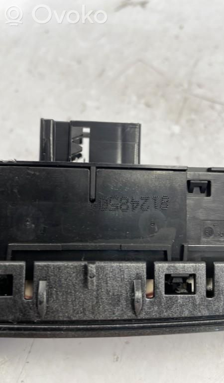 Peugeot 308 Botón interruptor de luz de peligro 