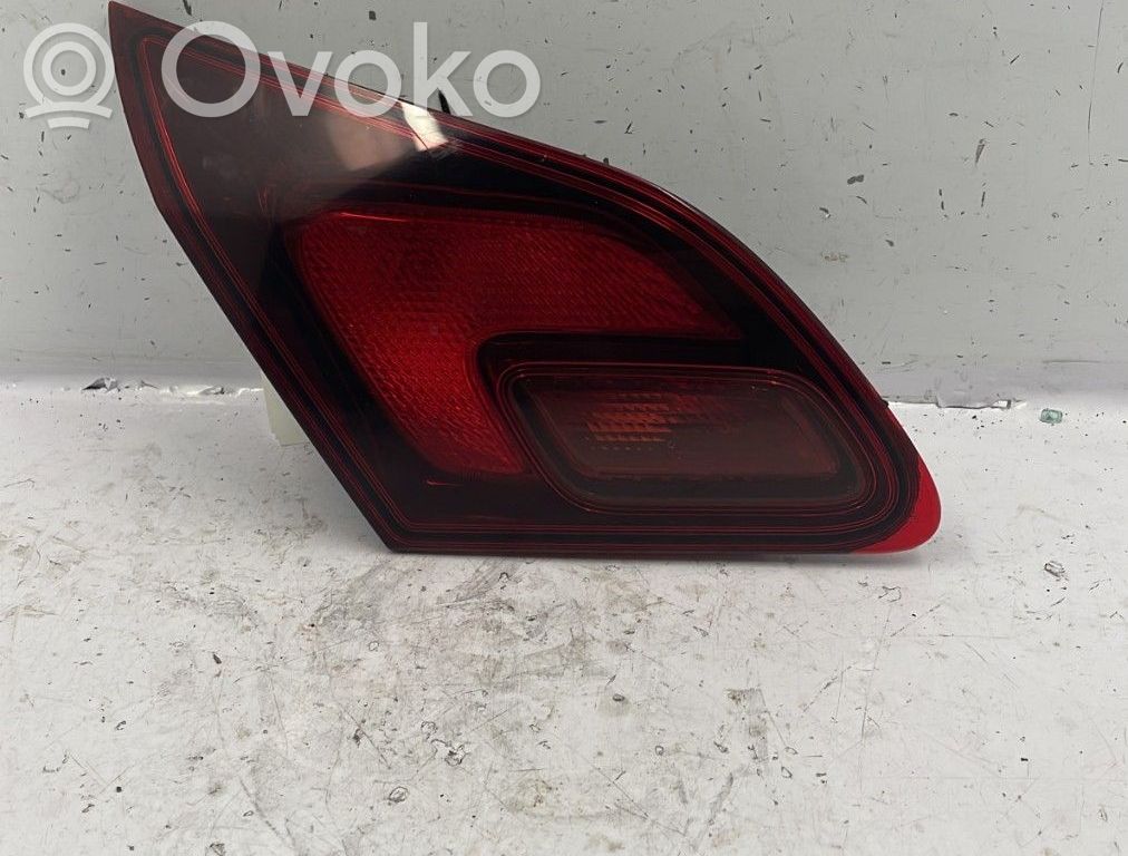 Opel Astra J Lampy tylnej klapy bagażnika 