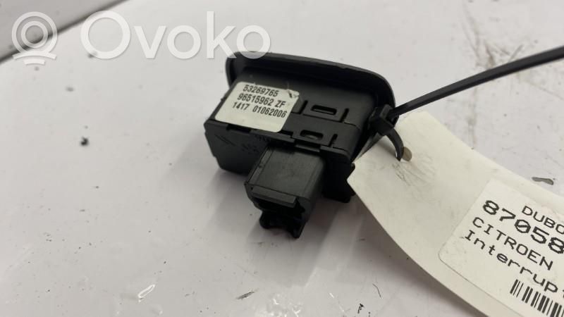 Electric window control switch   00006554HL
