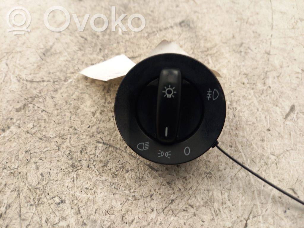 Volkswagen Golf VI Przełącznik świateł 
