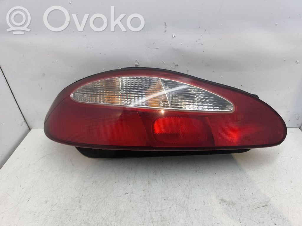 Hyundai Coupe Galinis žibintas kėbule 