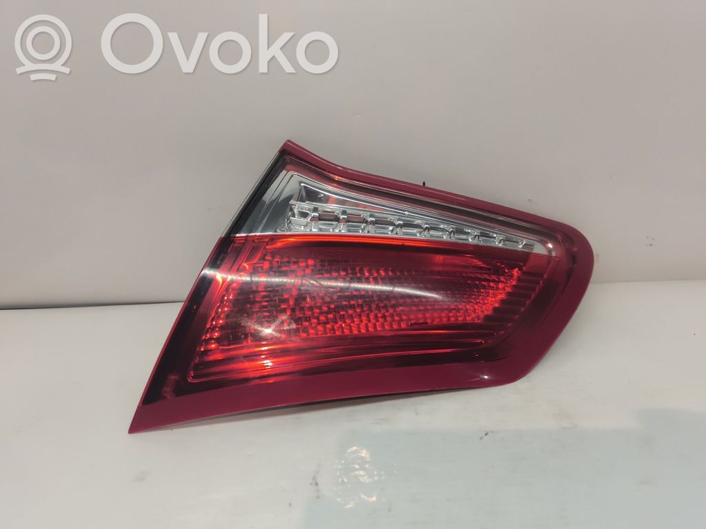 Citroen C4 II Luci posteriori del portellone del bagagliaio
