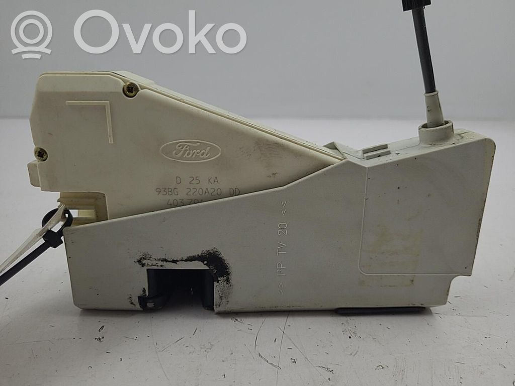 Front door lock   1087834