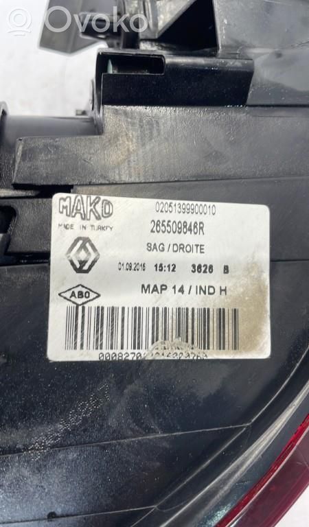Renault Clio IV Luci posteriori del portellone del bagagliaio 