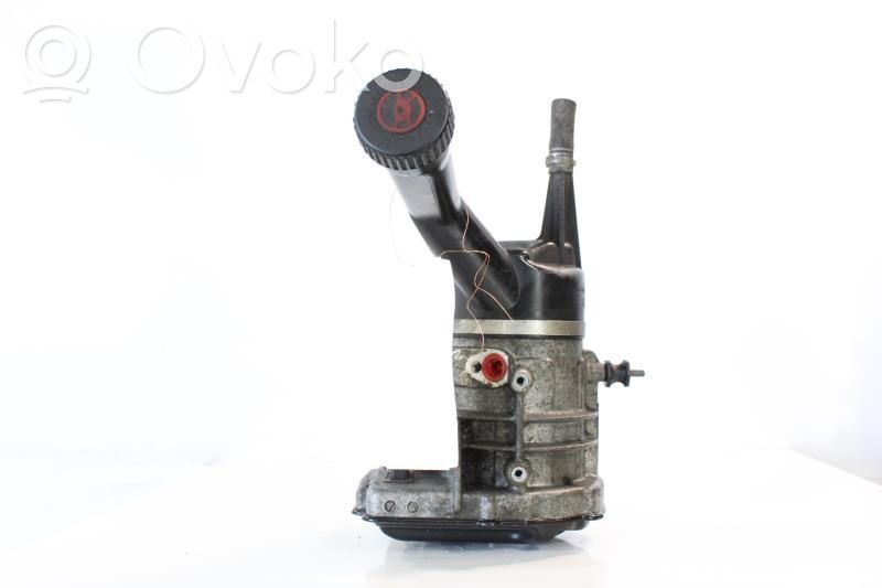 Ohjaustehostimen pumppu   4007WK