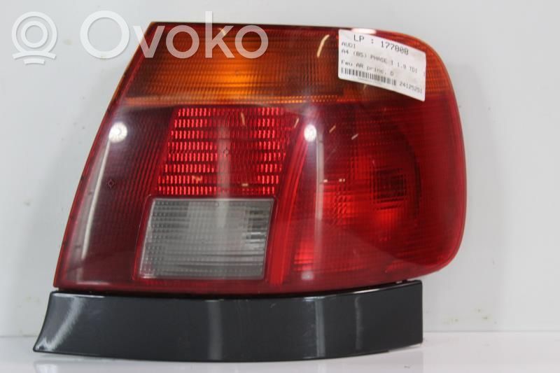Luz trasera/de freno   8D0945112A