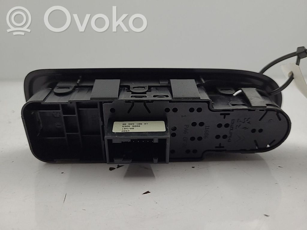 Interruptor del elevalunas eléctrico   649024