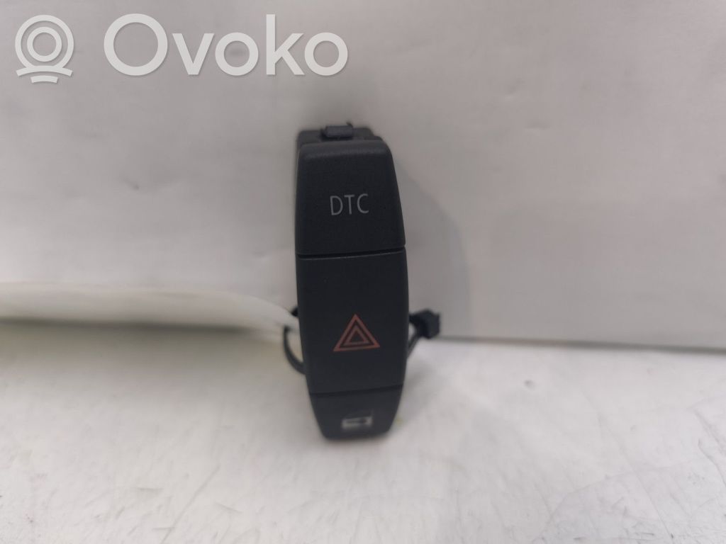 Hazard light switch   61319196712