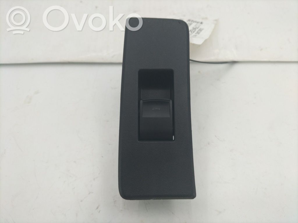 Interruptor del elevalunas eléctrico   848100F030